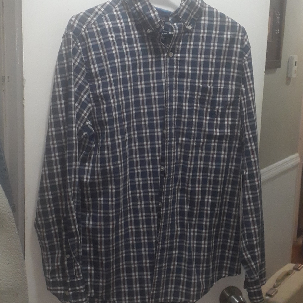 Medium dress shirt